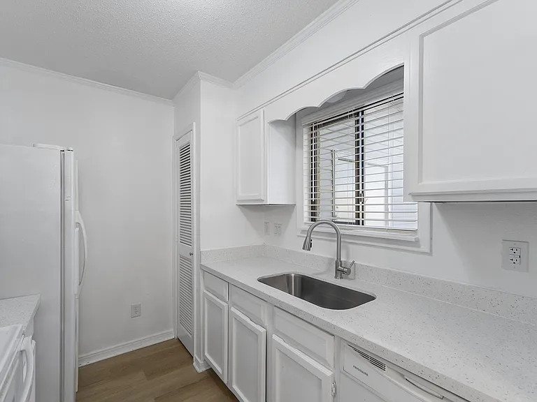 3336 Colonial Oaks Dr #1-B — Photo 7