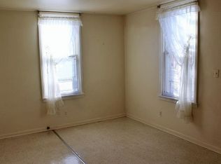 929 1/2 Clark St, Thermopolis, WY 82443