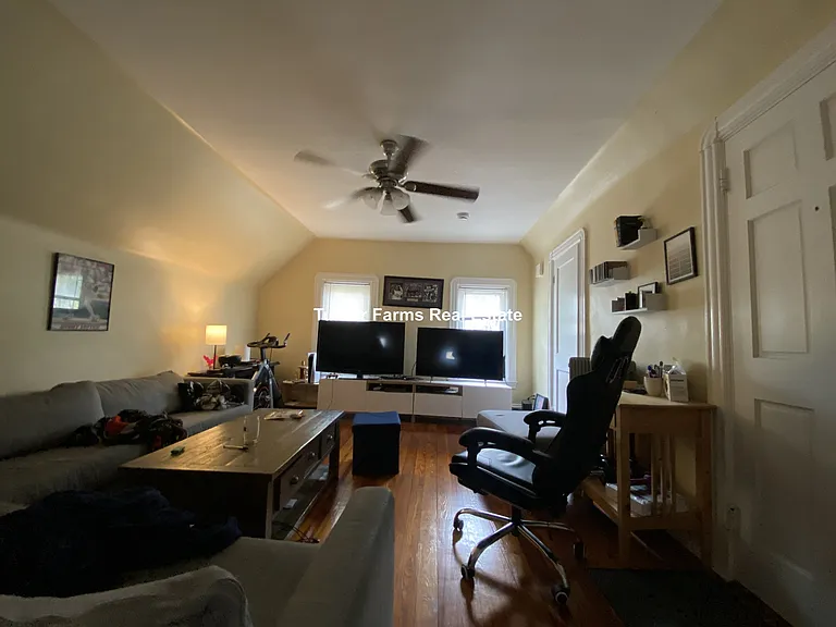 21 Chandler St #33 — Photo 24