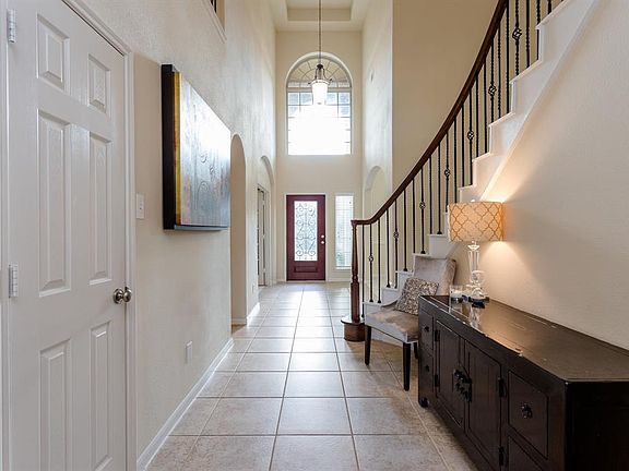 4th image of 6103 Crawford Hill Ln