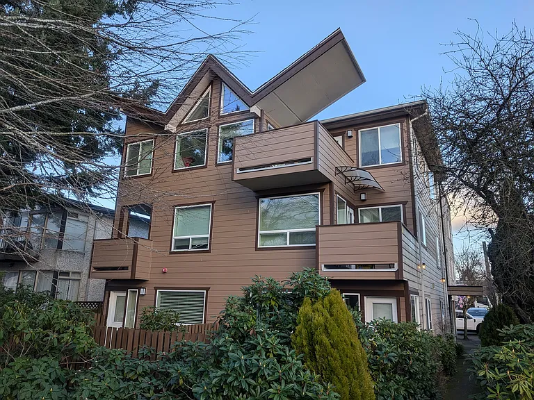 2616 44th Ave SW #203 — Photo 8