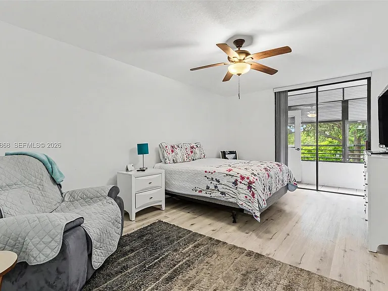 1410 Sheridan St #12I — Photo 15