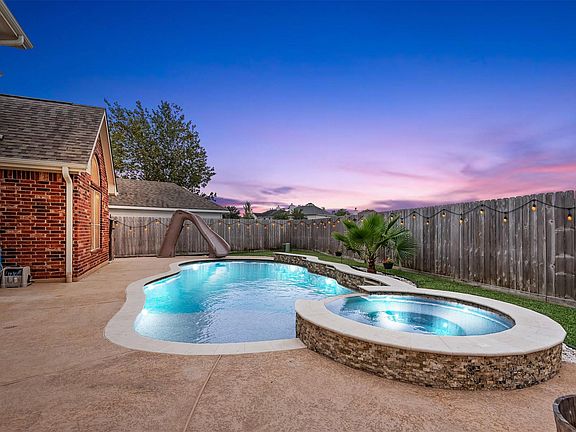 2nd image of 17803 Gables Bend Dr