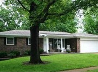 2704 Park Ave, Saint Charles, MO 63301