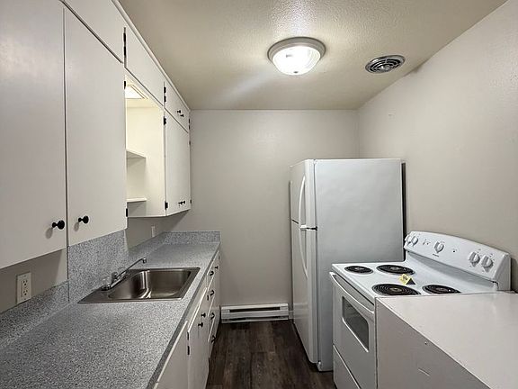4th image of 117 NE Clark Ave APT 9