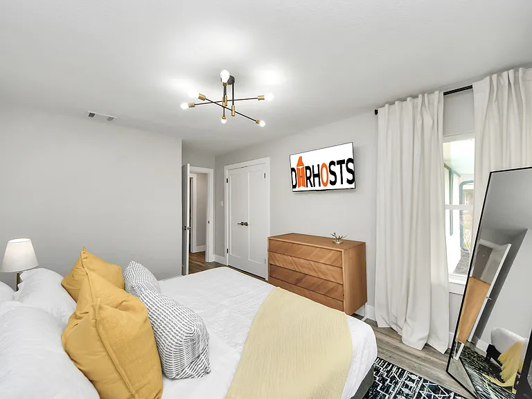 Woodcrest Dr — Photo 12