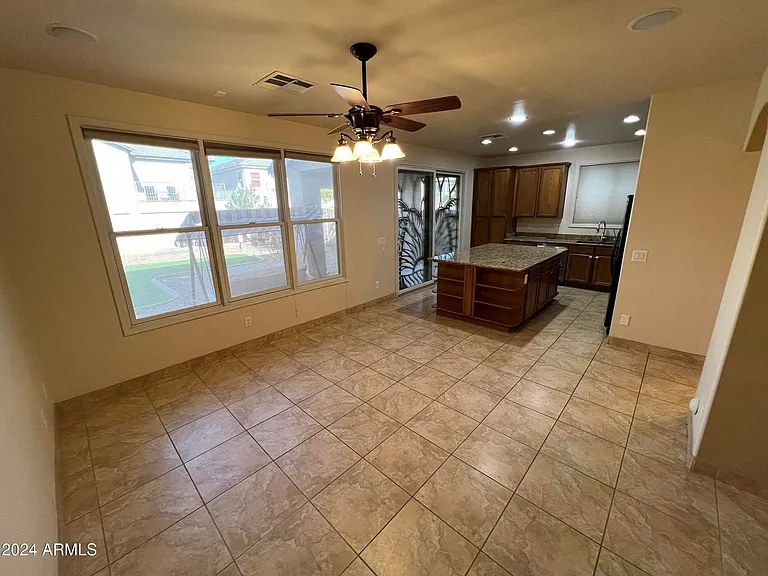 2226 E Bowker St — Photo 8