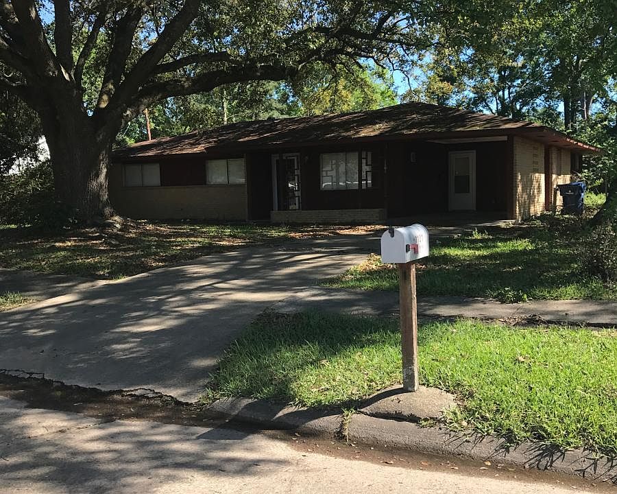 1st image of 1101 Bernadette Dr