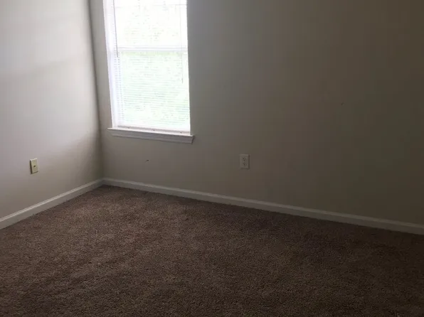 Signature Pointe