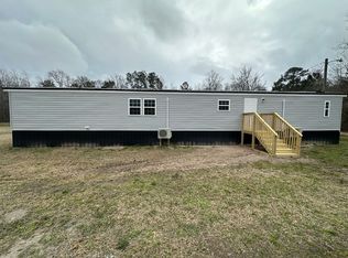 383 Roberts Rd, Grantsboro, NC 28529