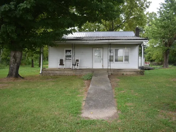 265 McMahan Rd, Bradyville, TN 37026