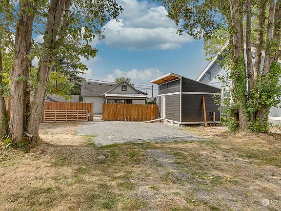 3rd image of 1708 2nd Street