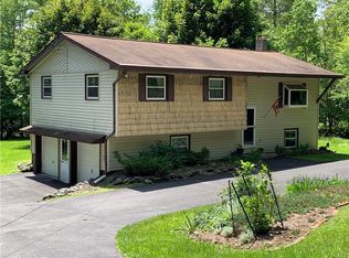 35 Rennison Rd, Grahamsville, NY 12740