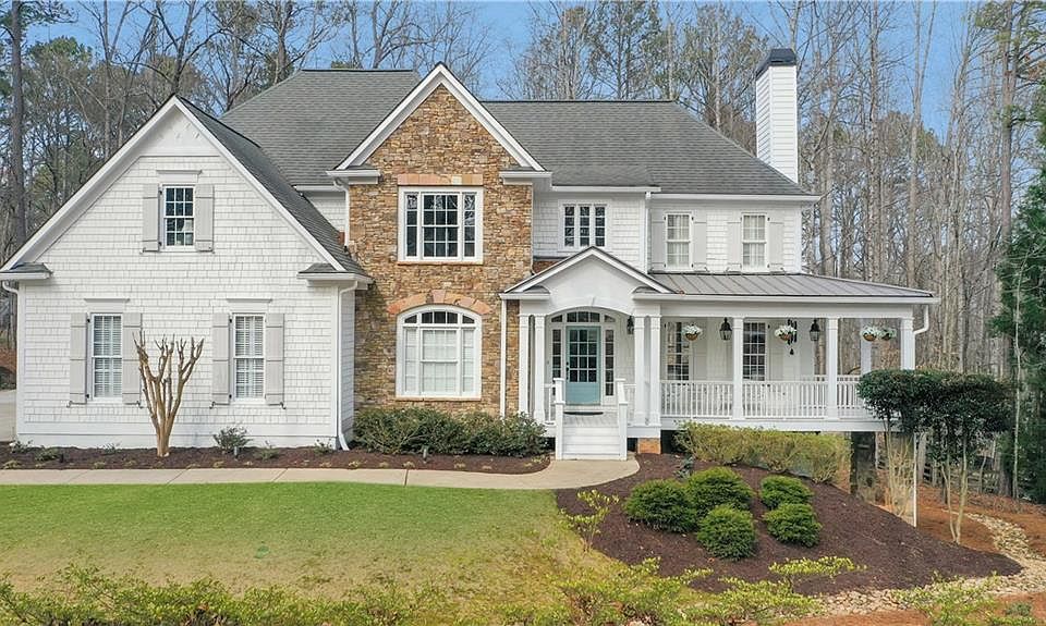 1st image of 835 Longwood Ln