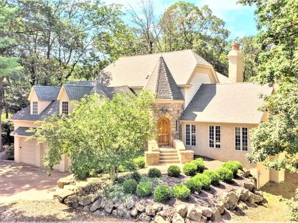 40 Scott Dr, Watchung Boro, NJ 07069