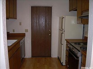 4th image of 106 Hidden Cove Cir