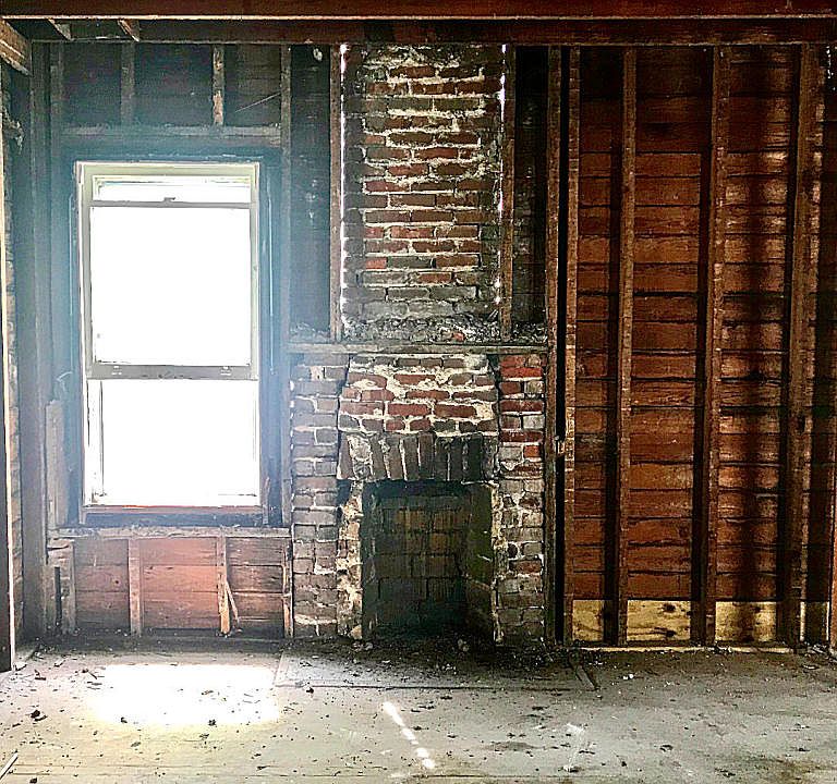 2nd image of 18 Simons St