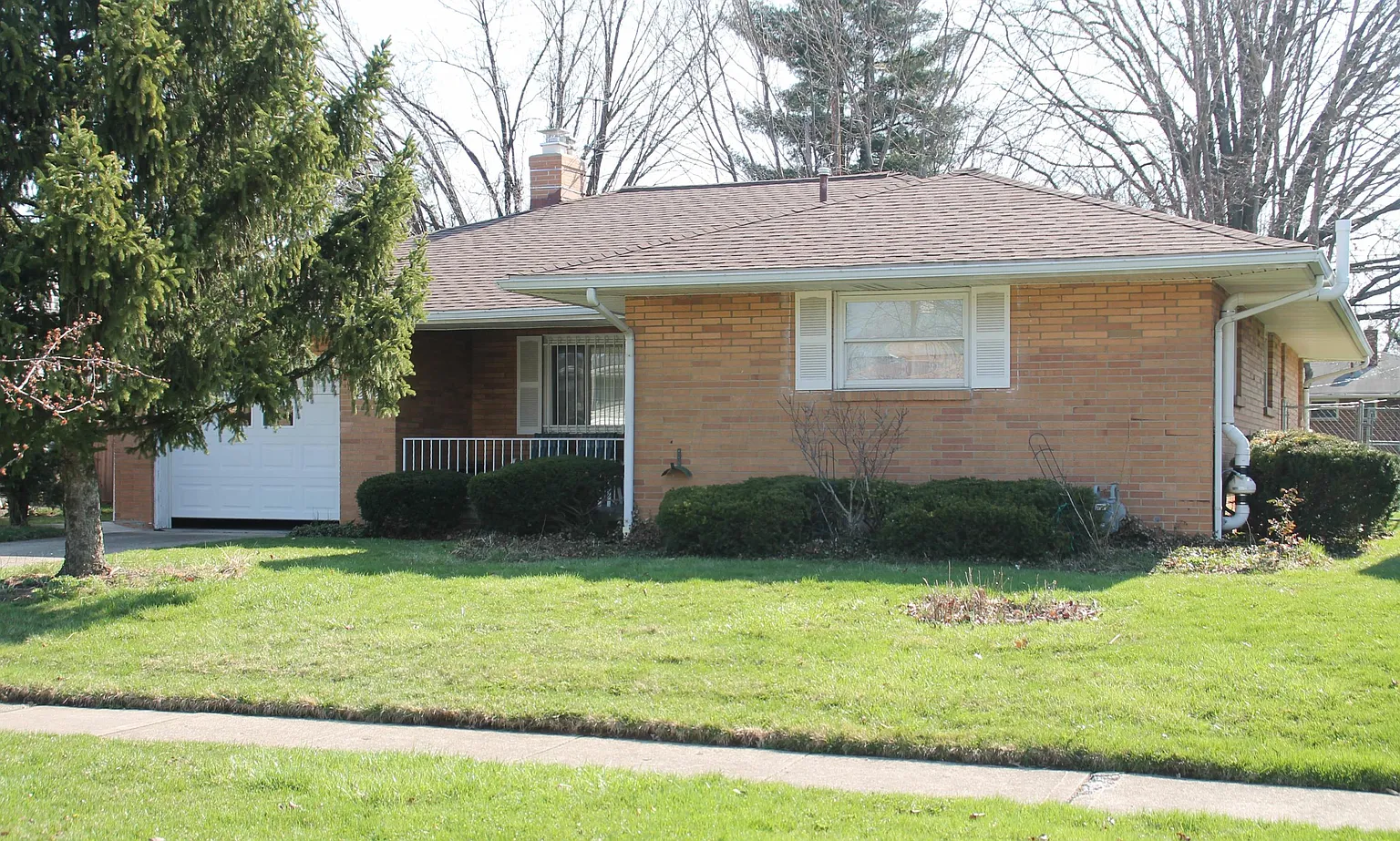 1292 Westphal Ave photo 1