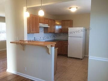 5th image of 2514 Montana St
