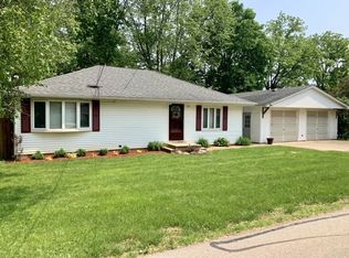 128 S Cash St, Seneca, IL 61360