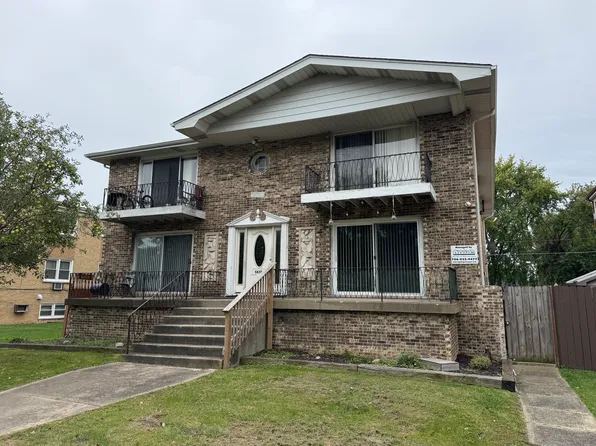 5837 W 79th St APT 1E, Burbank, IL 60459