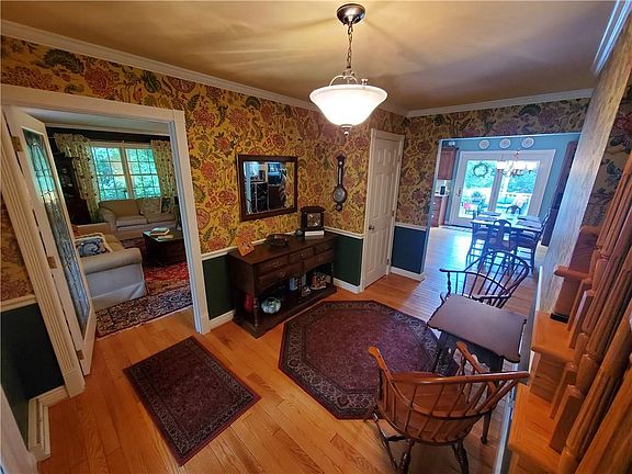 3rd image of 519 Shadow Oaks Dr