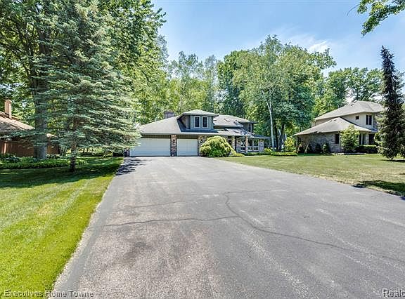 2nd image of 4291 Greenview Cir