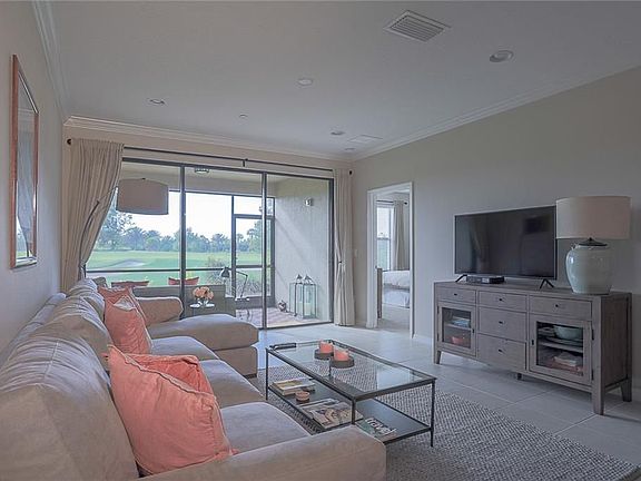 5th image of 12720 Sorrento Way Unit 104