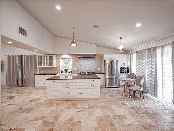 4th image of 3233 Grey Dolphin Dr