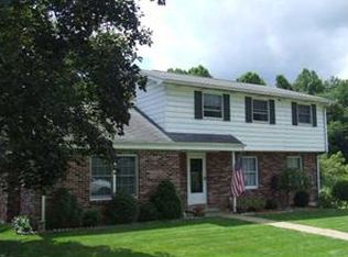 117 Rebecca Ln, Greensburg, PA 15601