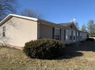 7431 Kleine Rd, Centralia, IL 62801