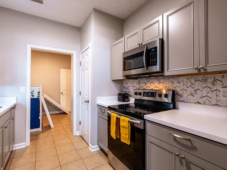 Fully Stocked Kitchen