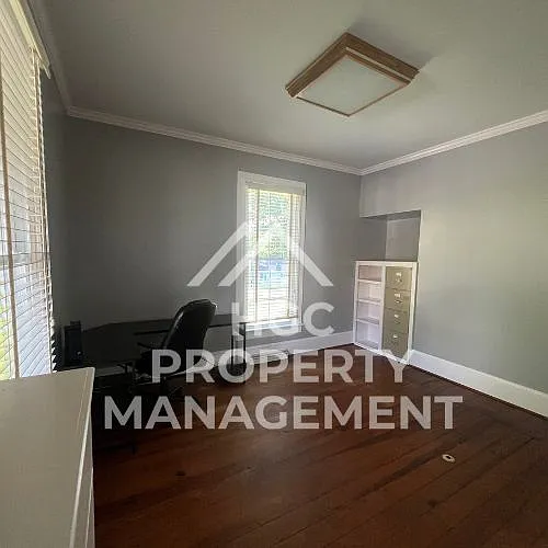 527 Patrick St — Photo 13