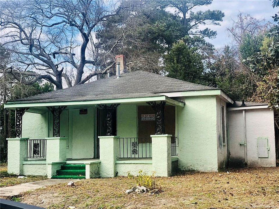 1st image of 2025 Bain Dr
