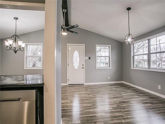5th image of 4126 Ladale Dr