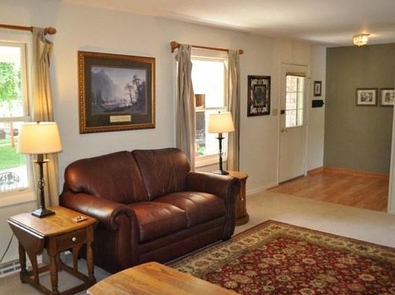 5th image of 2708 Sussex Ln