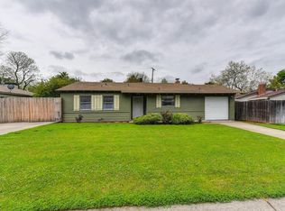 1017 Singingwood Rd, Sacramento, CA 95864