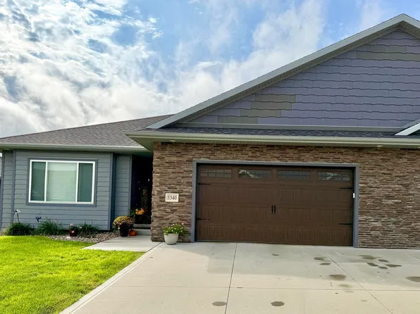5340 Overlook Ln, Sioux City, IA 51106