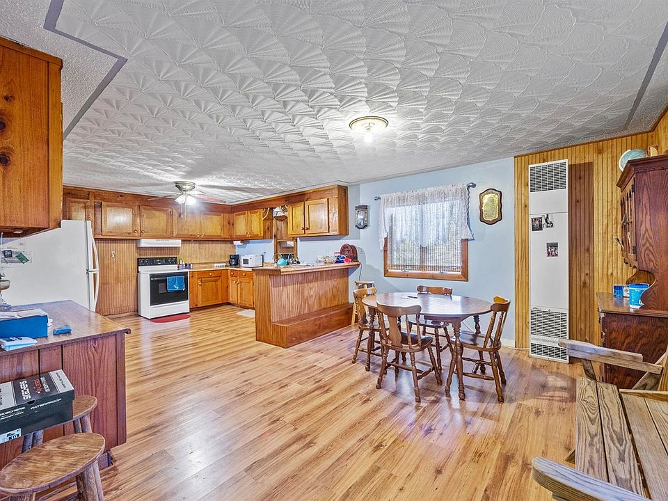 7th image of 4218 Region Rd