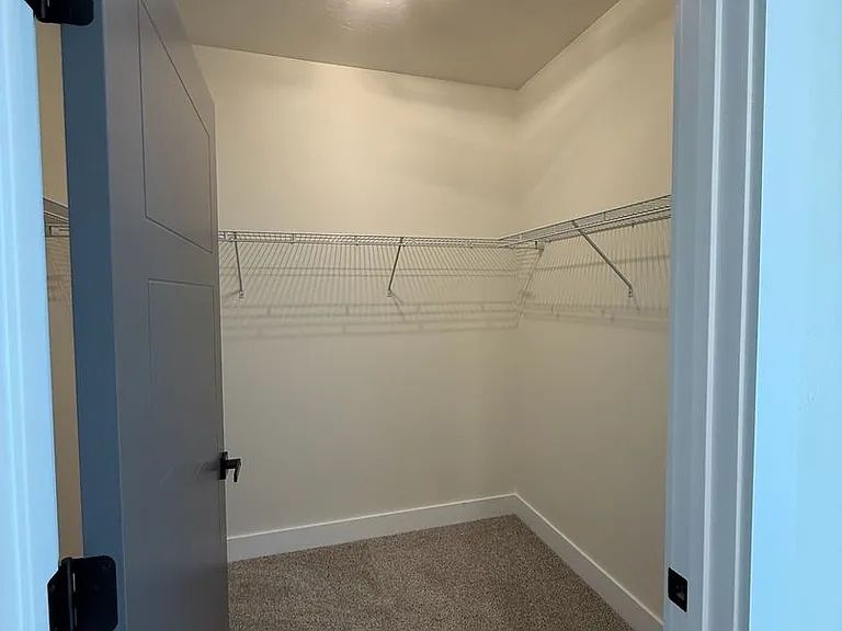 707 Victory Ln — Photo 21