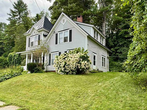 4th image of 190 Pleasant Street