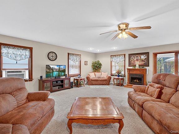 4th image of 333 Canoe Hill Road