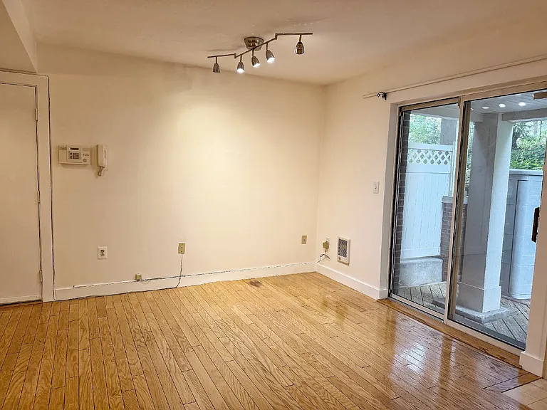 200 Falls Blvd #A104 — Photo 10