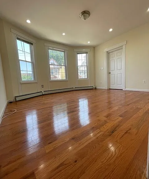 80 Tonnele Ave — Photo 4