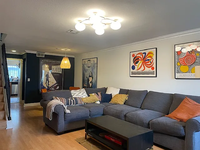 2 bed, 1.5 bath, 1100 sqft, $3,300 — Photo 1