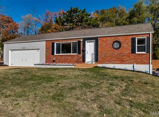 1542 Grant Rd, Saint Louis, MO 63119