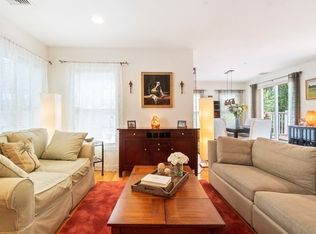 20 Cameron St APT 401, Brookline, MA 02445