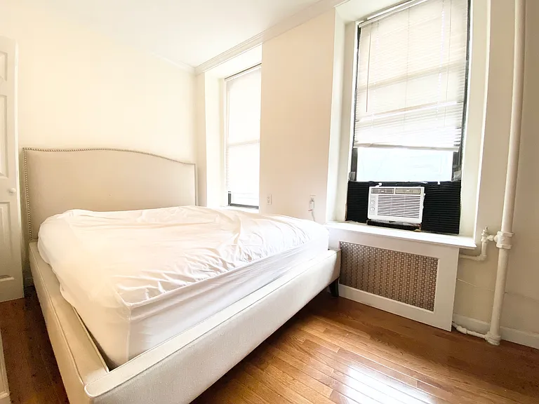 223 E 28th St #2B — Photo 2