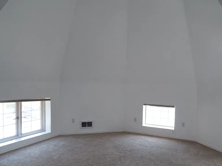 3275 Fuhrman Ave E #202 — Photo 12
