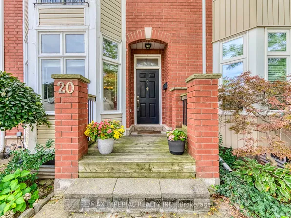 20 The Greenery, Oakville, ON L6H 6J6